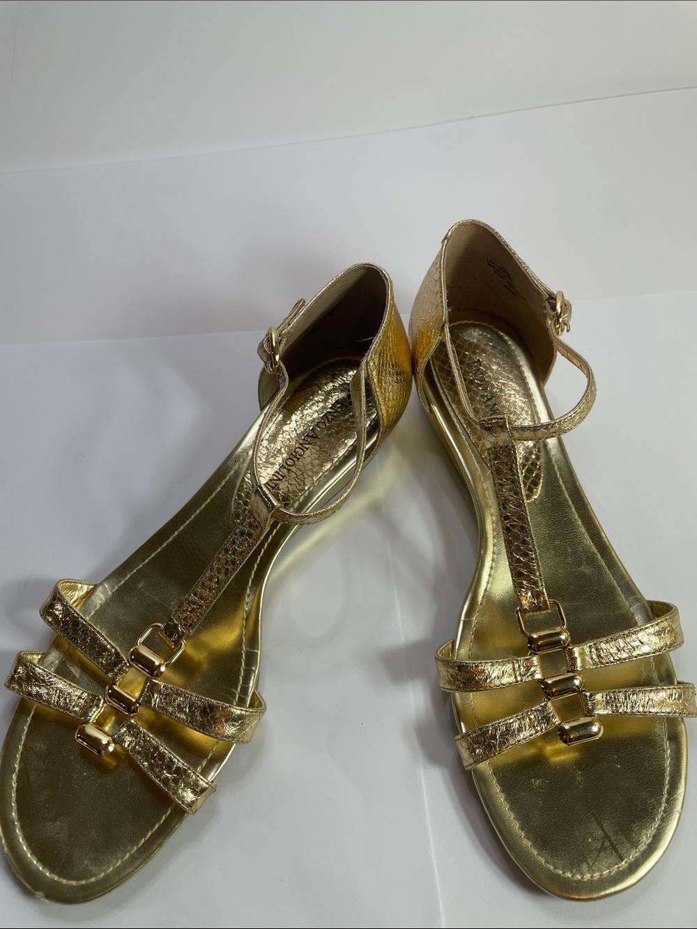 Enzo Angiolini Gold Women’s T-Strap Sandals - Elegant Metallic Comfort Size6.5M